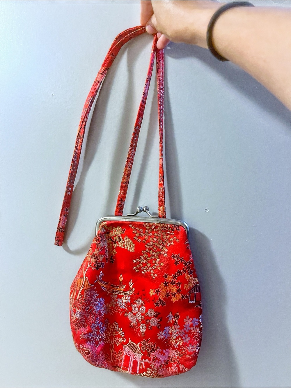 Vintage Chinese Red Silk Brocade Crossbody Purse Kiss Lock Evening Bag Boho